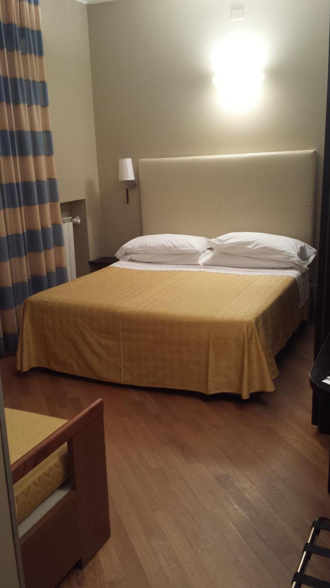 Hotel Corso Alaxi Hotels Alassio Szoba fotó