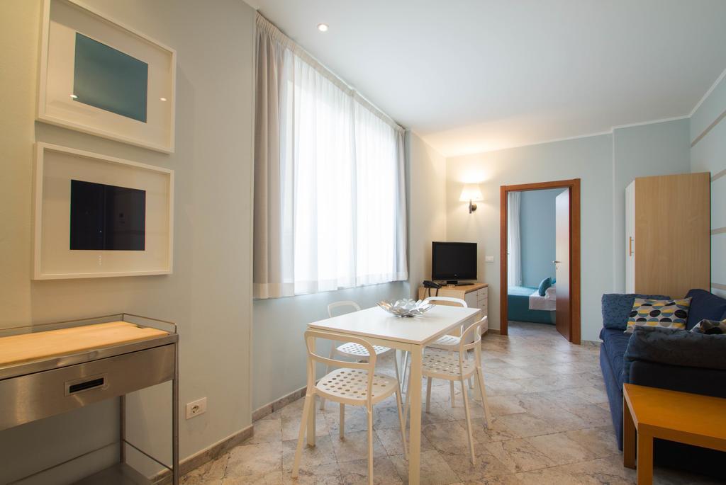 Hotel Corso Alaxi Hotels Alassio Szoba fotó
