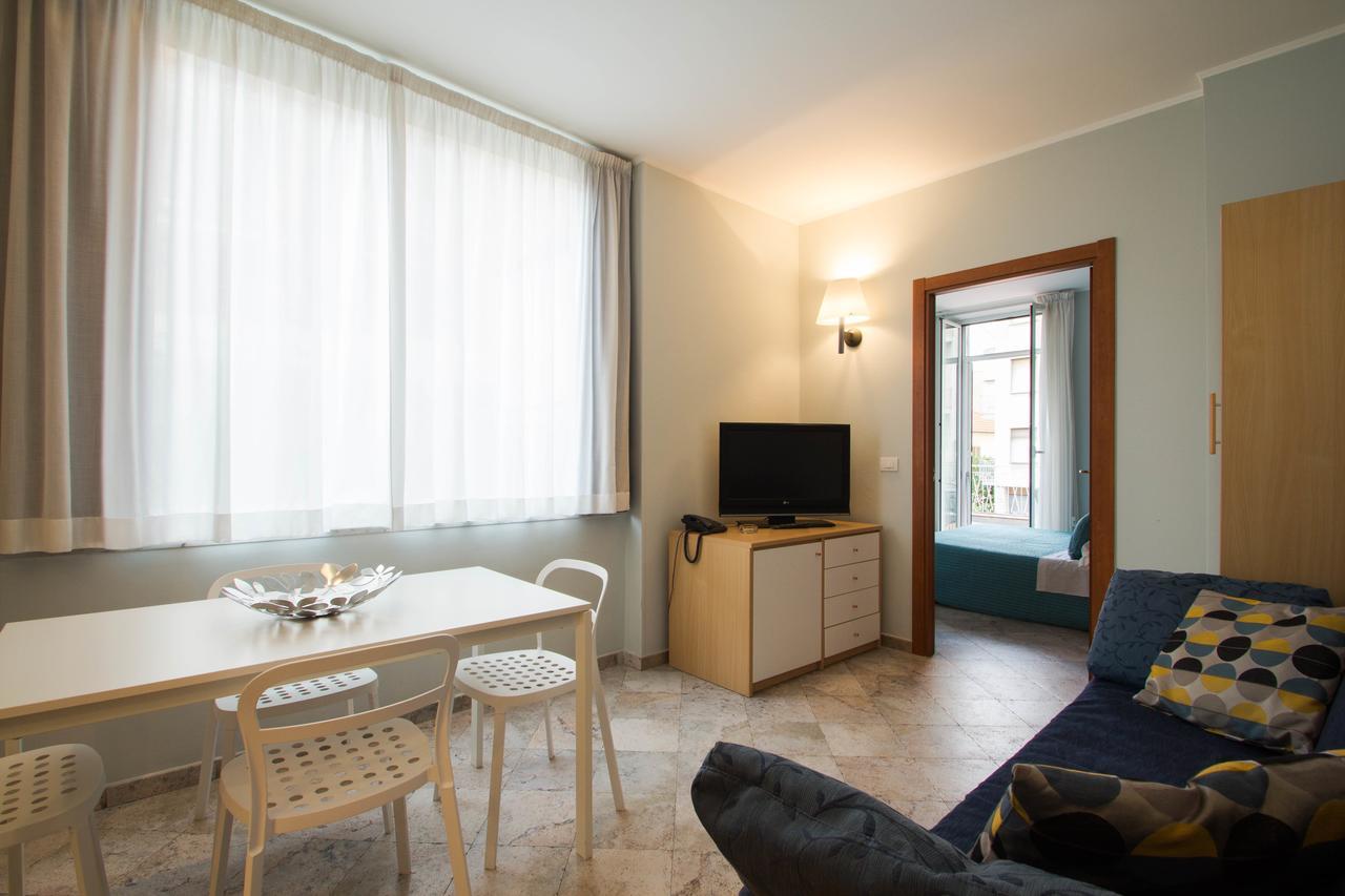 Hotel Corso Alaxi Hotels Alassio Kültér fotó